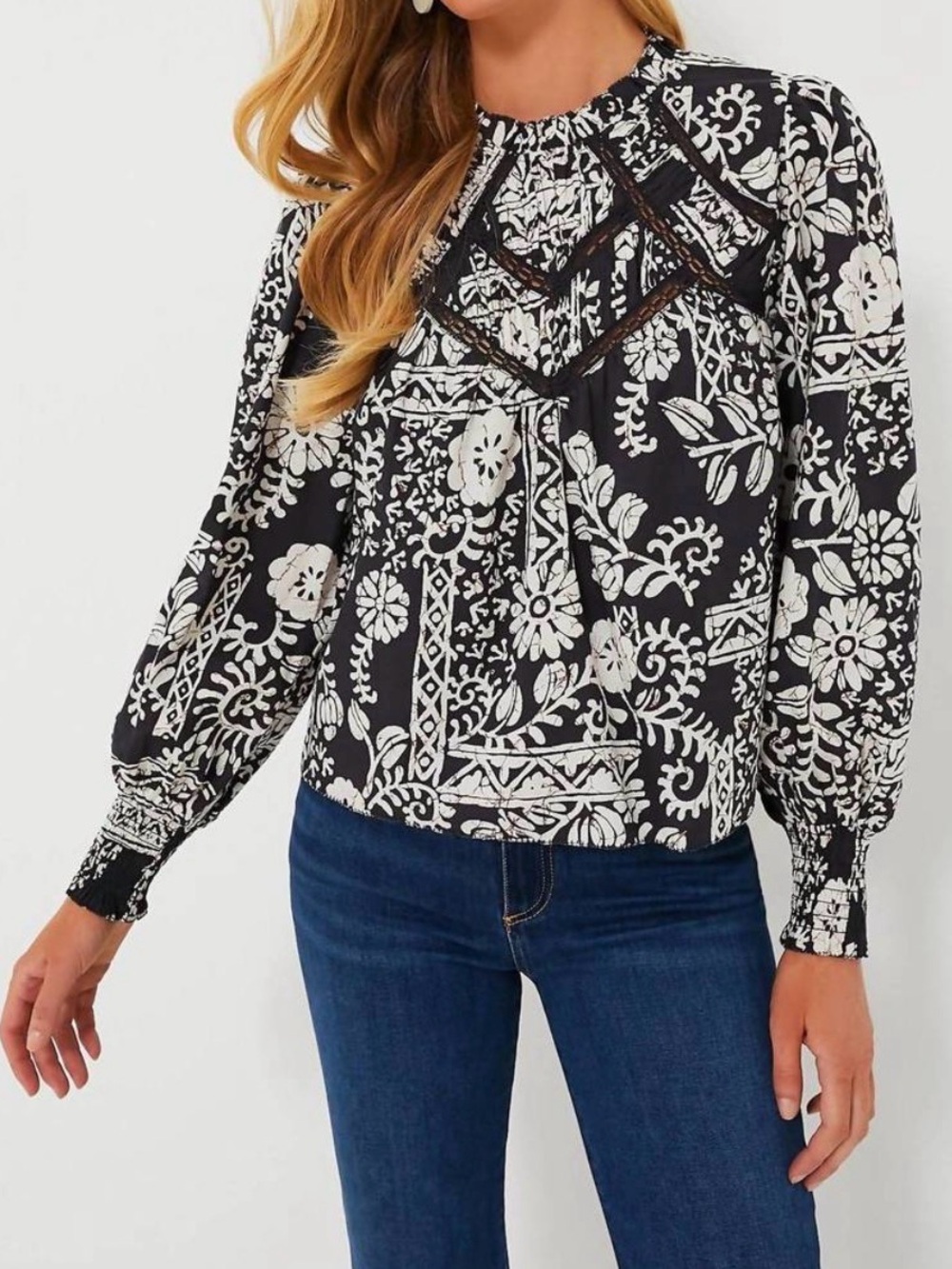NEW Tuckernuck LOVE THE LABEL Brighton Top in Amaya Print